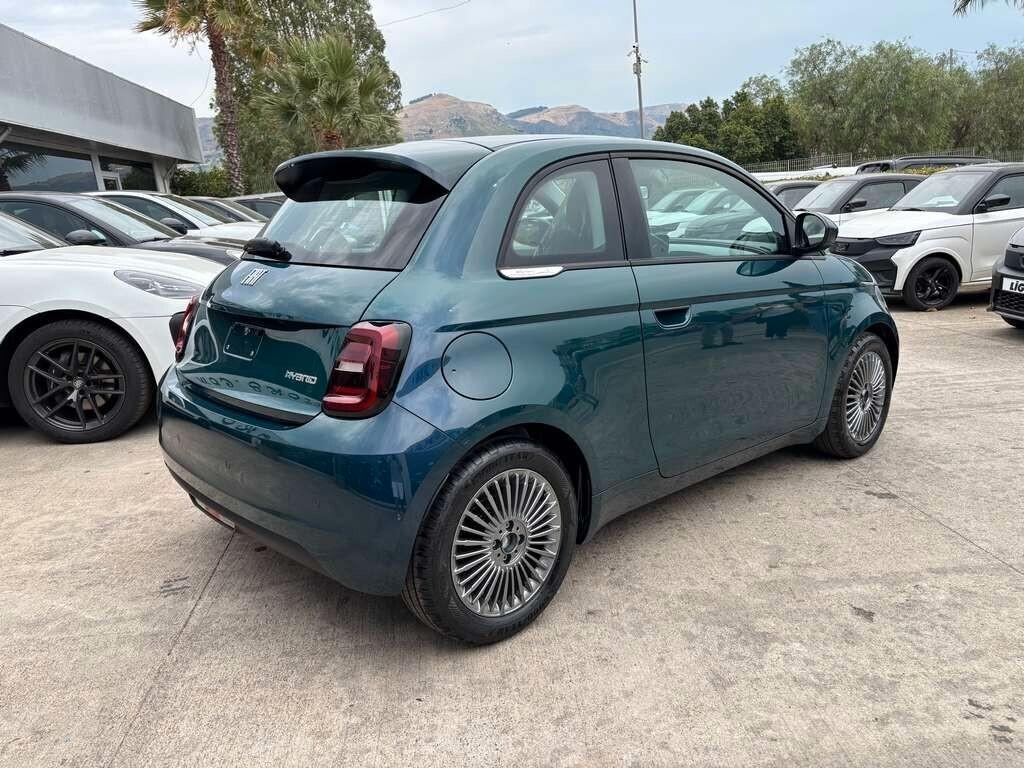 Fiat 500 Hybrid Torino 2026 / KM 0 IVA ESPOSTA Tua a solo 184 Euro al mese