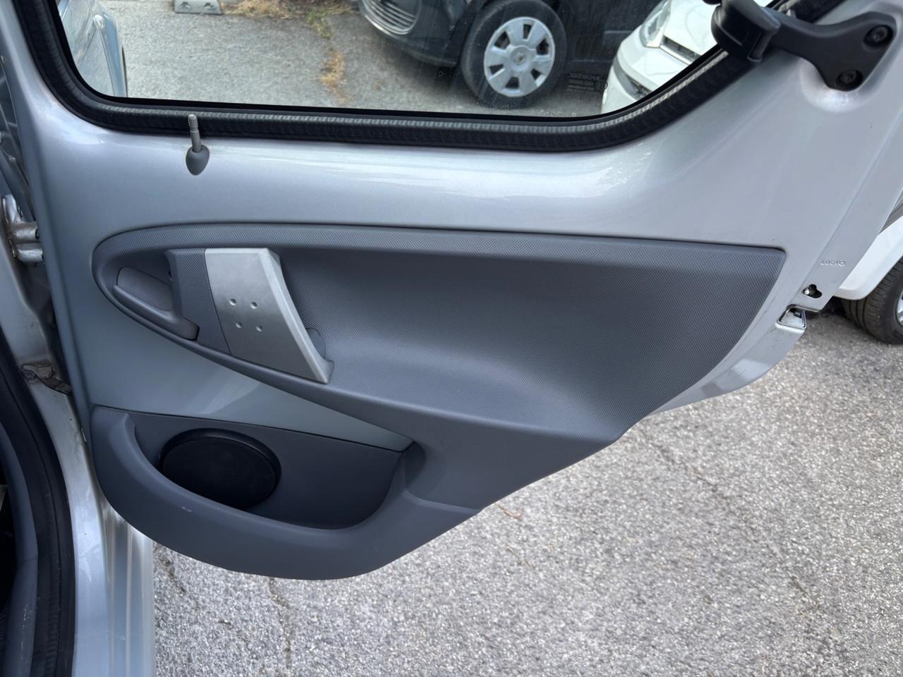 Toyota Aygo 1.4 DIESEL 5 porte Sol OK NEOPATENTATI