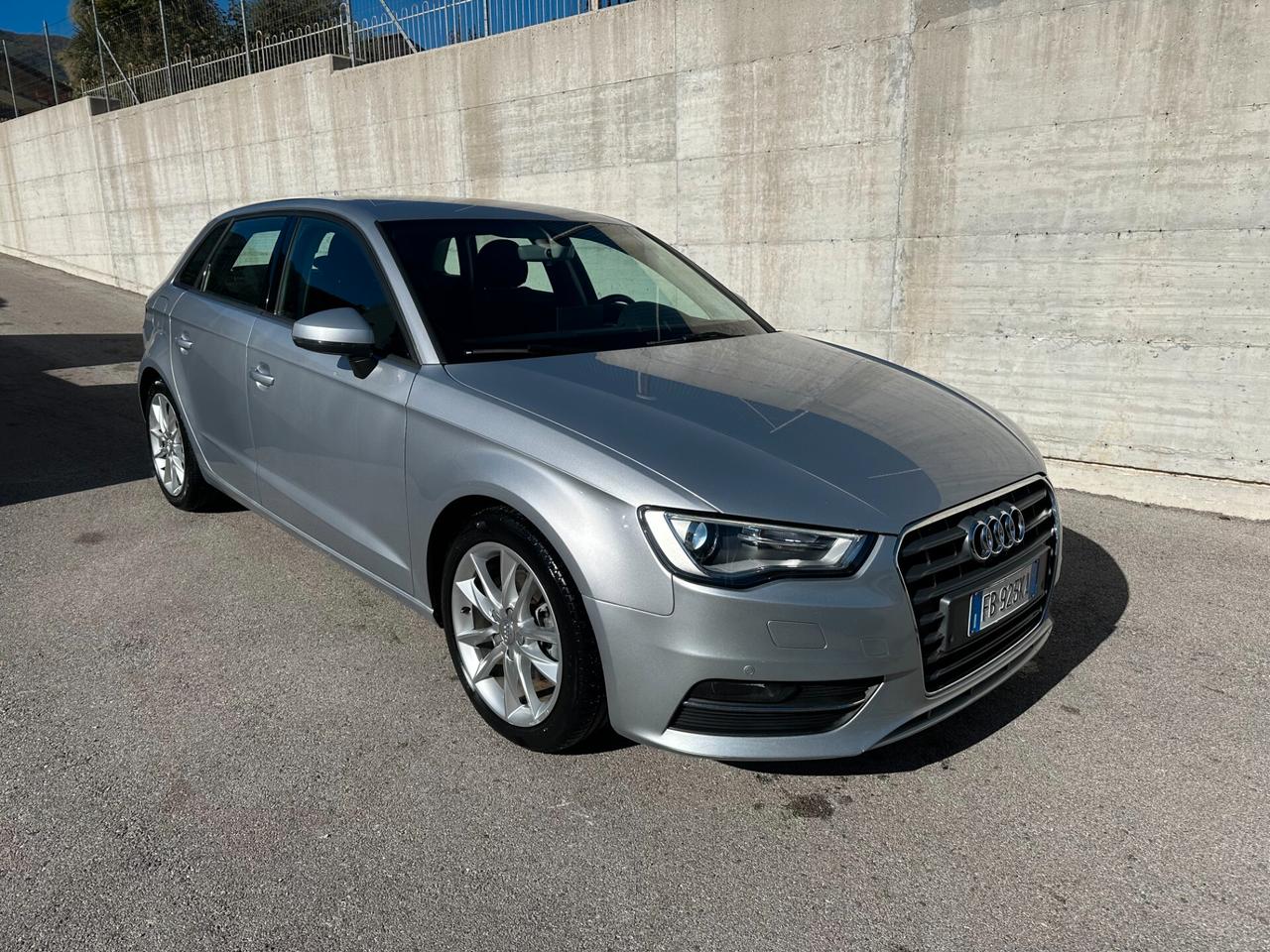 Audi A3 SPB 1.6 TDI clean diesel S tronic Ambition