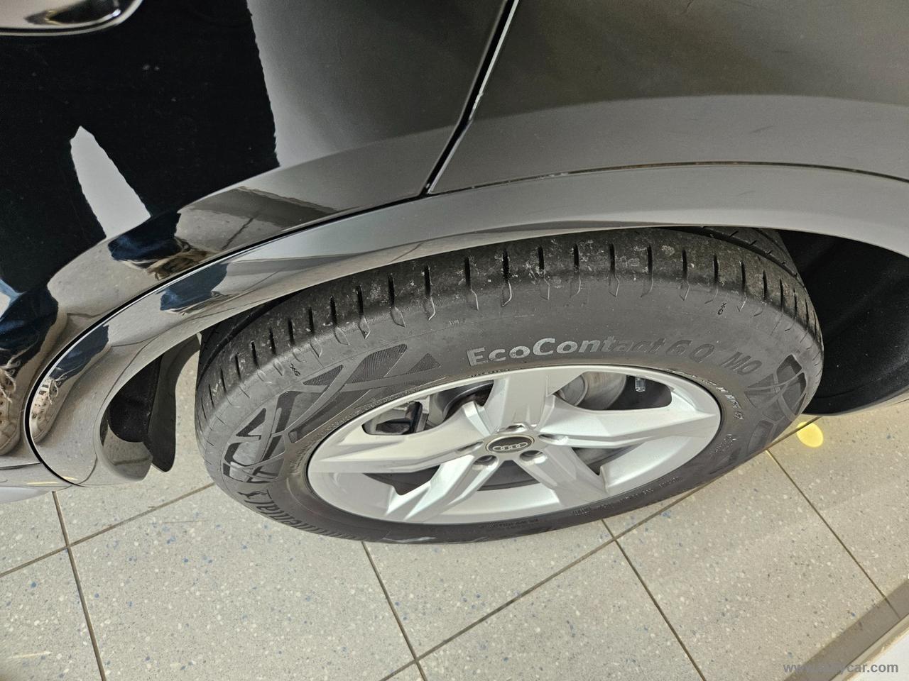 AUDI Q5 SPB 40 TDI quattro S tr. Busin. Adv.