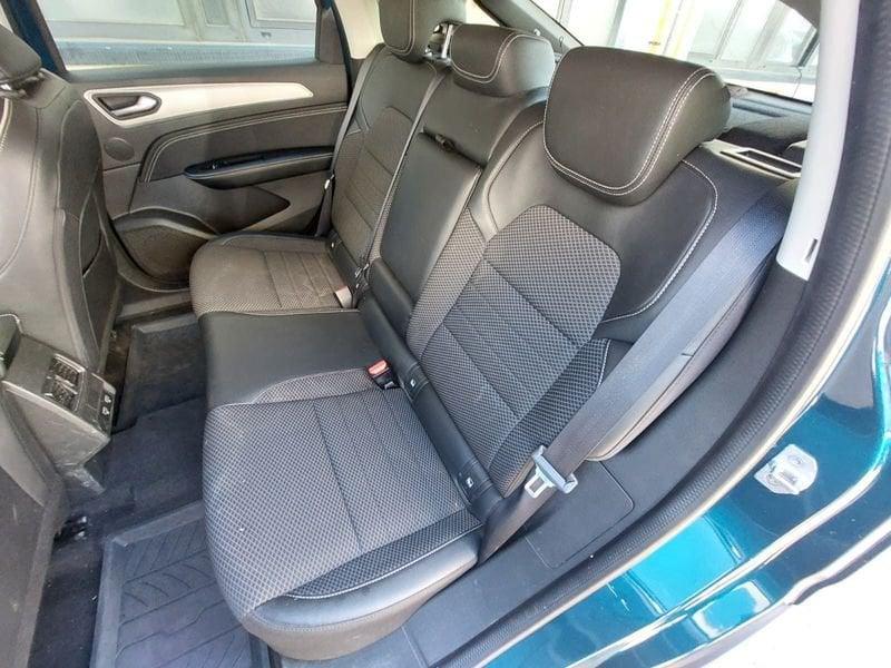 Renault Arkana E-Tech 1.6 Hybrid E-TECH 145 Techno