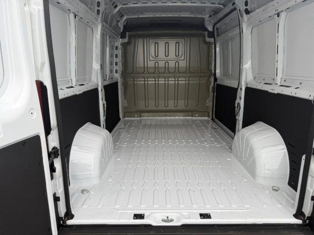 PEUGEOT Boxer 335 2.2 BlueHDi 140 S&S PM-TM-DC Furgone