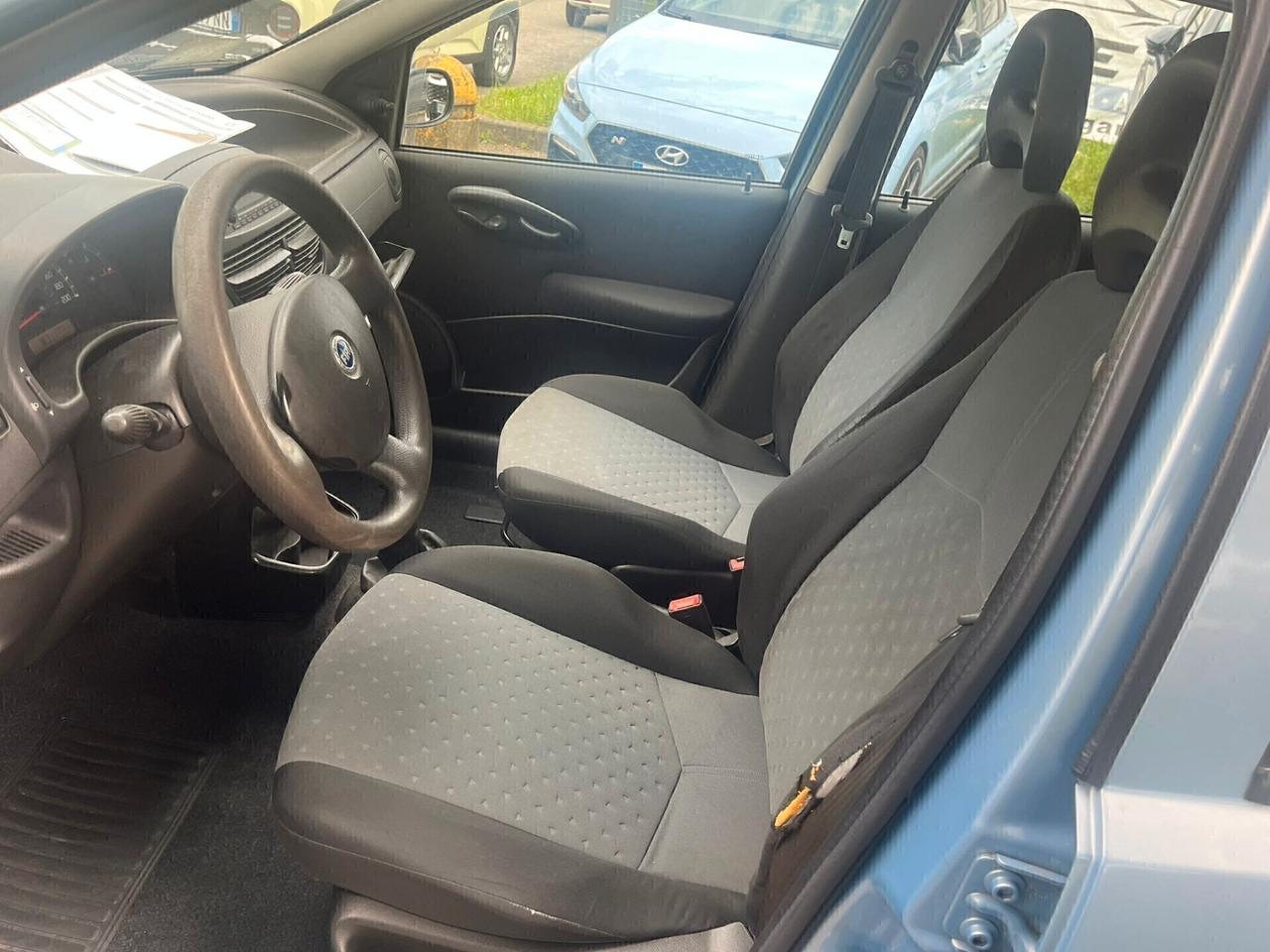 Fiat Punto 1.2 5 porte Active Natural Power