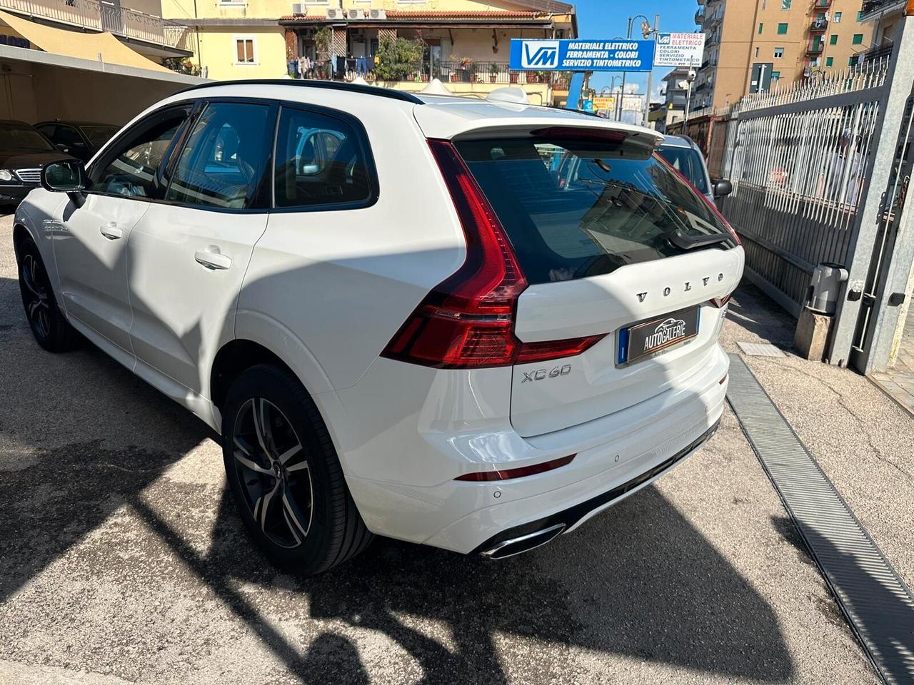 Volvo XC 60 XC60 B4 (d) Geartronic R-design