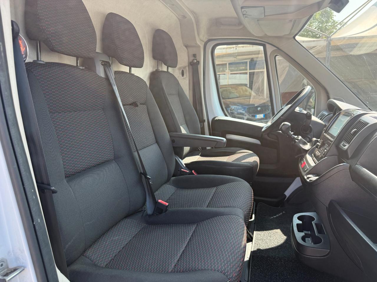 Peugeot Boxer 2.2 bluehdi 140cv S&S L3H2