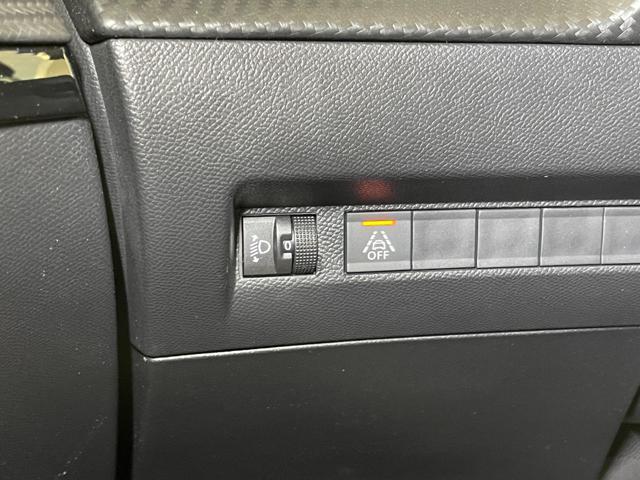 PEUGEOT 208 motore elettrico 136 CV 5 porte Active Pack / 360°