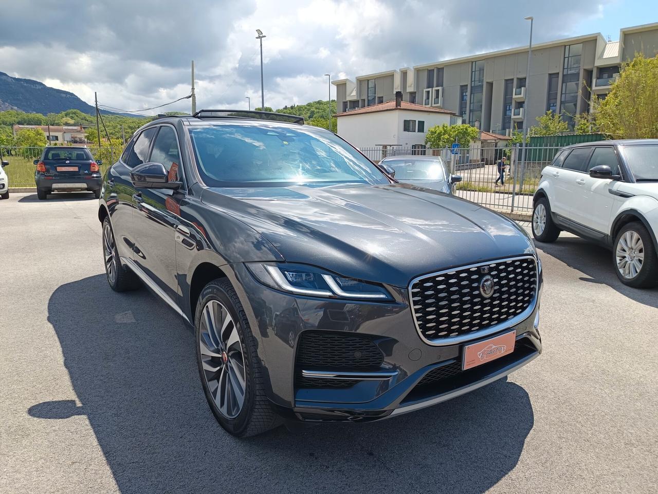 Jaguar F-Pace 2.0 D i4 MHEV 204 CV AWD aut. HSE