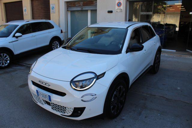 FIAT 600 Hybrid 100 CV DCT MHEV La Prima