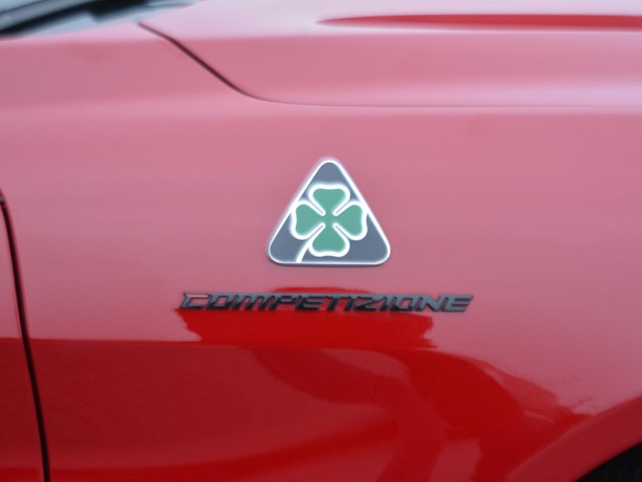 Alfa Romeo Giulia 2.0 turbo 280cv competizione q4 at8