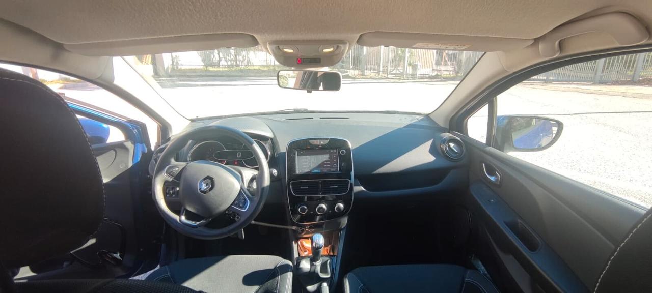 Renault Clio TCe 12V 90 CV GPL 5 porte Moschino Life