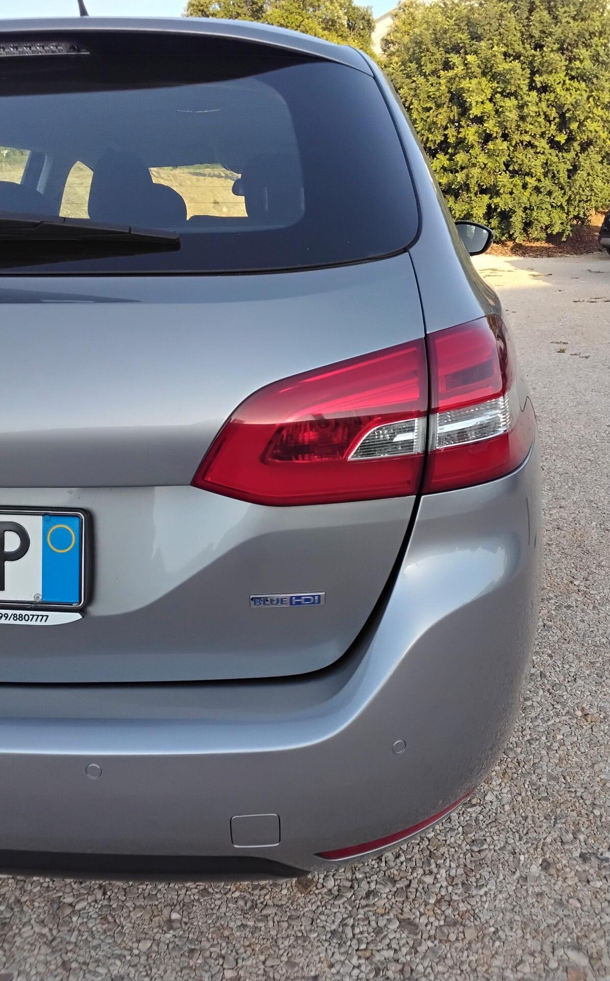 Peugeot 308 BlueHDi 100 S&S SW Business