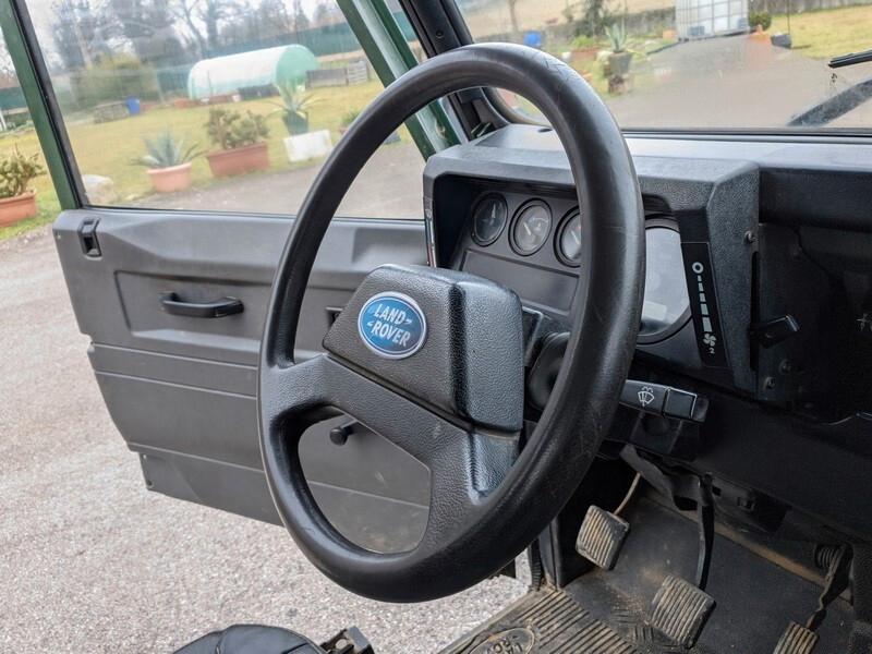 Land Rover Defender 90 2.5 Td5