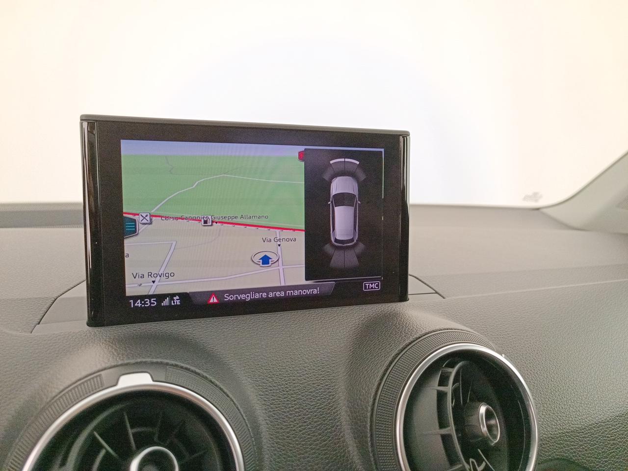 AUDI Q2 1.0 tfsi Business