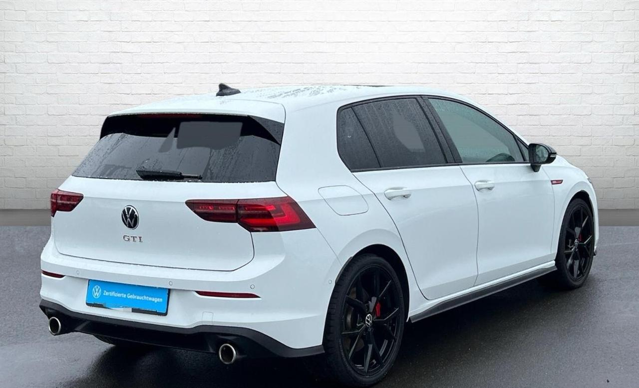 Volkswagen Golf 8 GTI 2.0 TSI BlackStyle