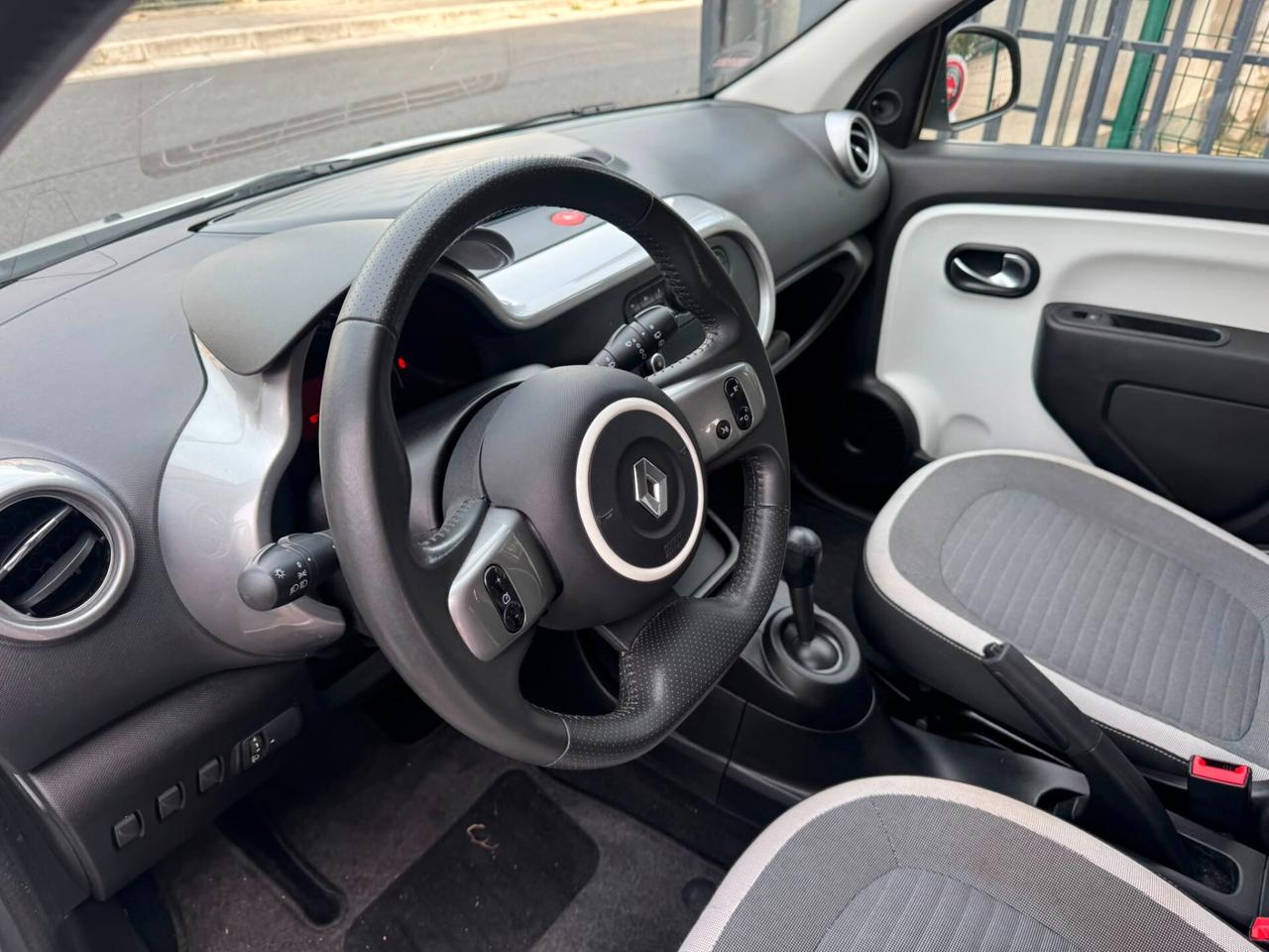Renault Twingo SCe EDC Zen