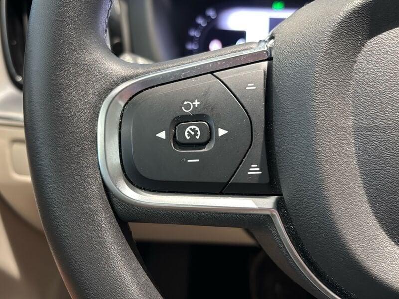 Volvo XC60 XC60 2.0 b4 Core awd auto
