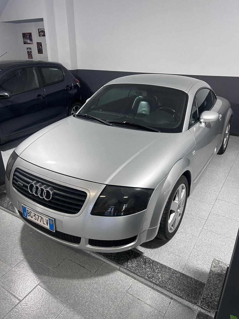 Audi TT quattro 180cv