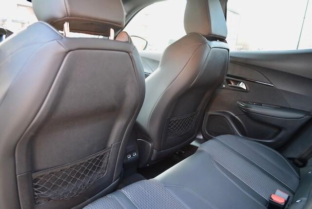 Peugeot 2008 PureTech 130 S&S EAT8 GT Pack