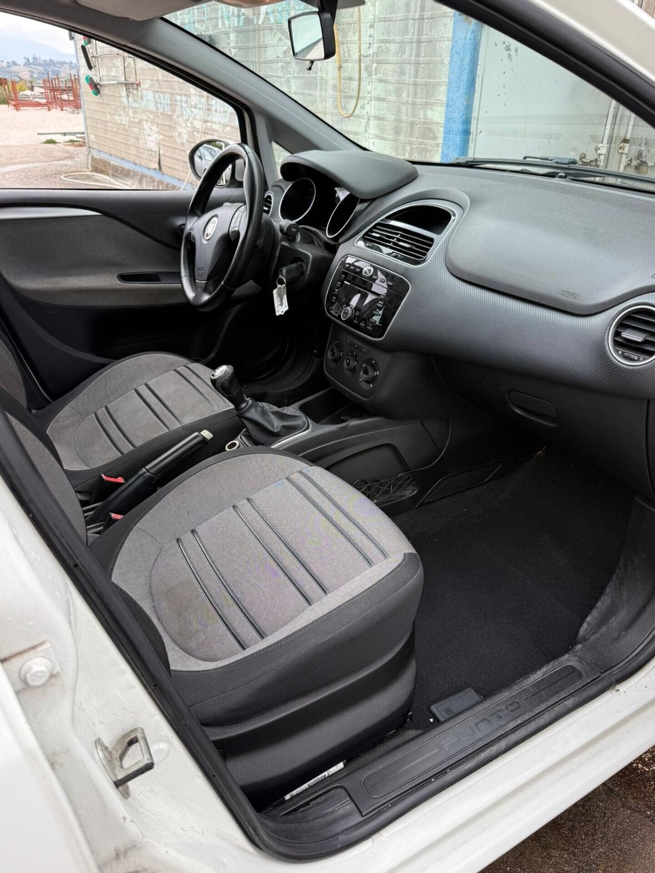 Fiat Punto Evo 150º Diesel 1.3 MTJ Neopatentati okay