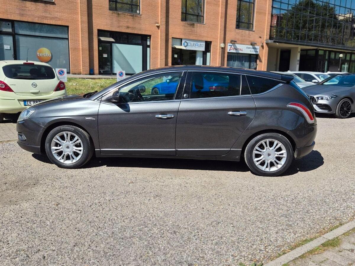 Lancia Delta 1.4 tjt Silver ecochic Gpl 120cv my14