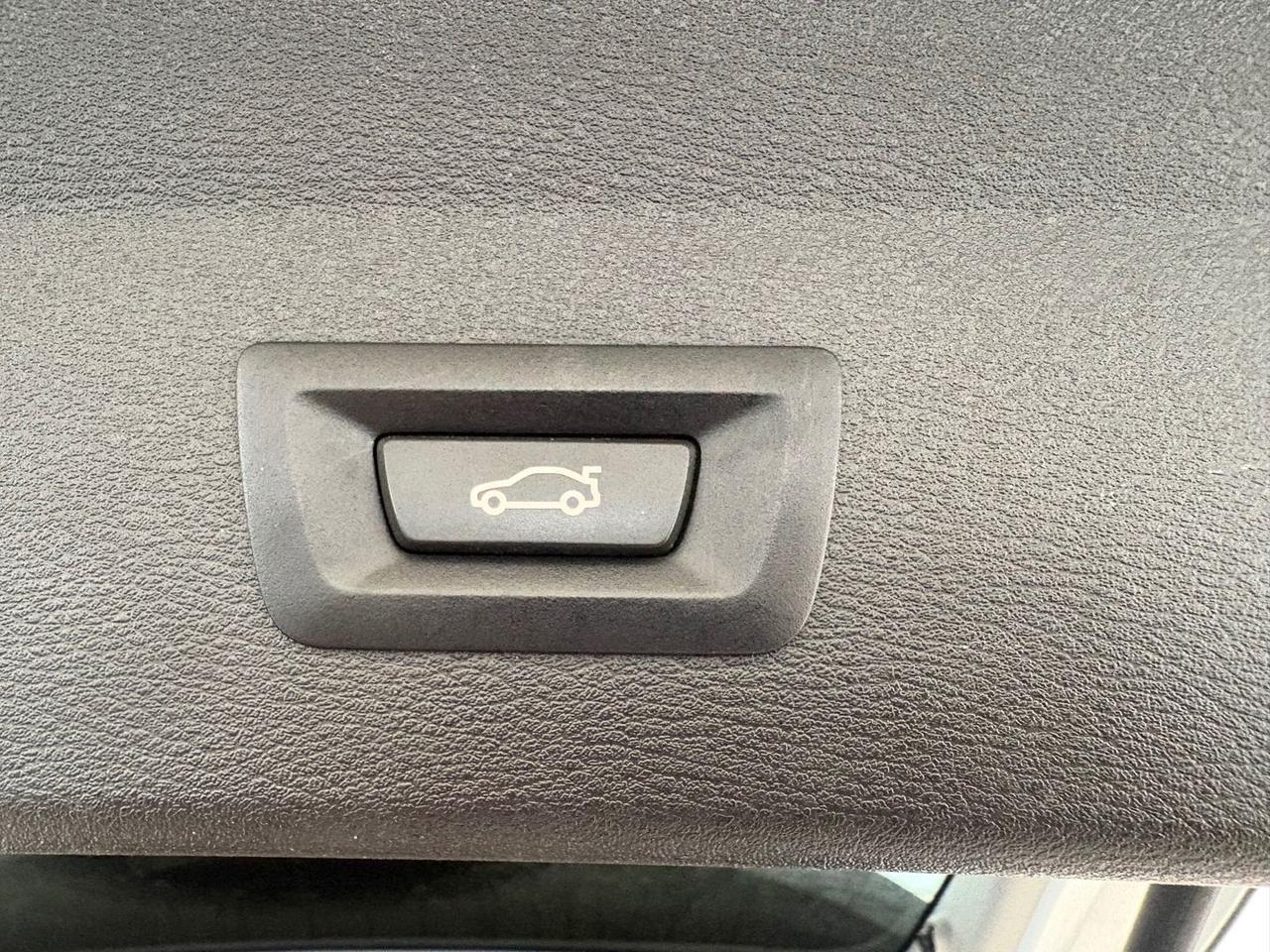 Bmw X1 xLine 18 d #9568