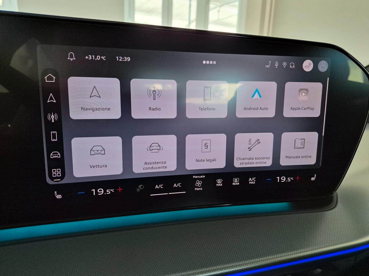 Audi Q3 2.0 TDI S LINE EDITION 150CV S-TRONIC LED TETTO NAVI CARPLAY RETROCAM. ACC. AUTO UFFICIALE AUDI 1 PROPRIETARIO