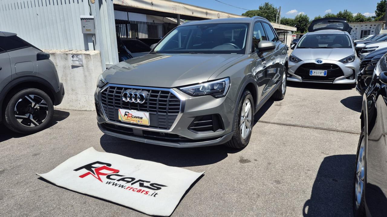 Audi Q3 35 TDI S tronic Business