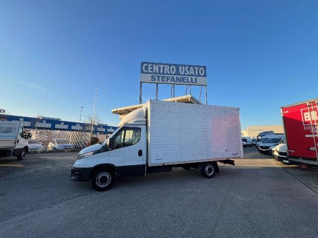 IVECO DAILY 35S16H3.0 BOX