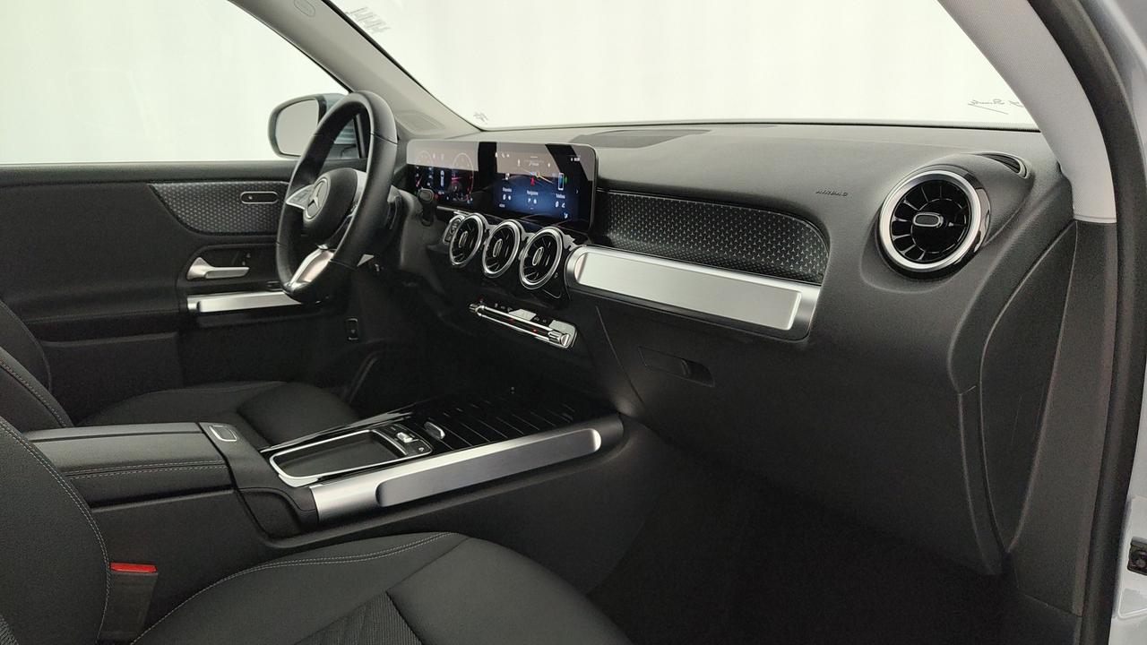 Mercedes-Benz GLB 180 d Progressive Advanced auto