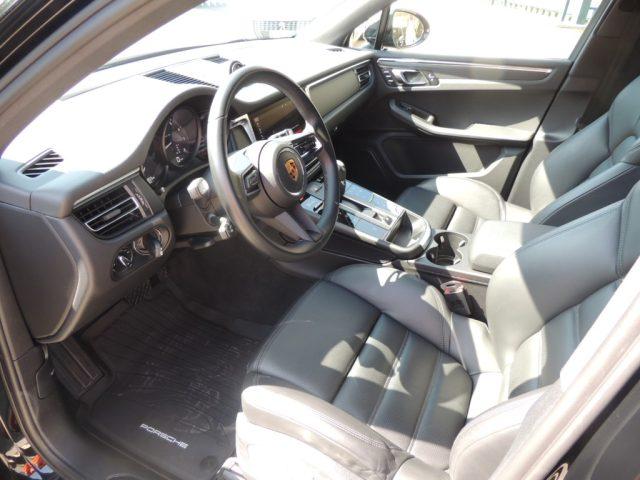 PORSCHE Macan 2.0