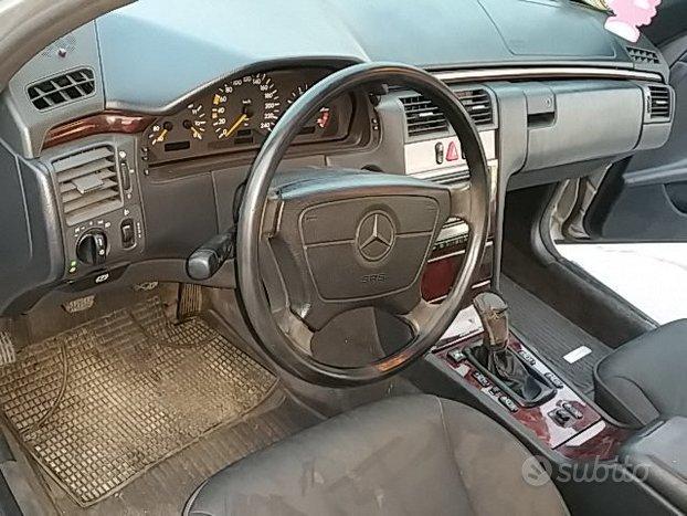 Mercedes Classe E 200 S.W. Elegance Metano