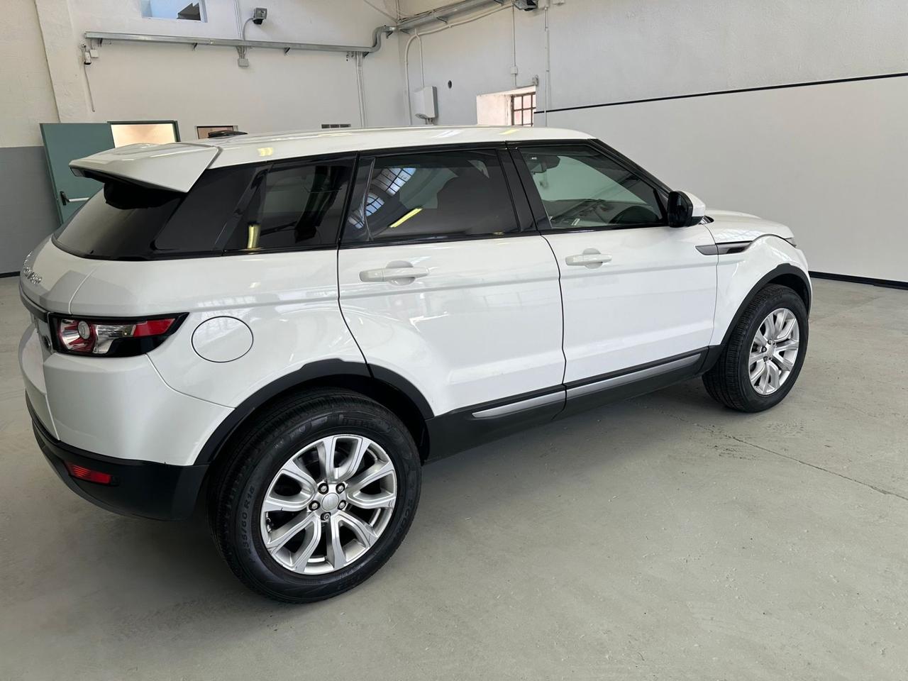 Land Rover Range Evoque 2.2 TD4 5p. Pure Tech Pack