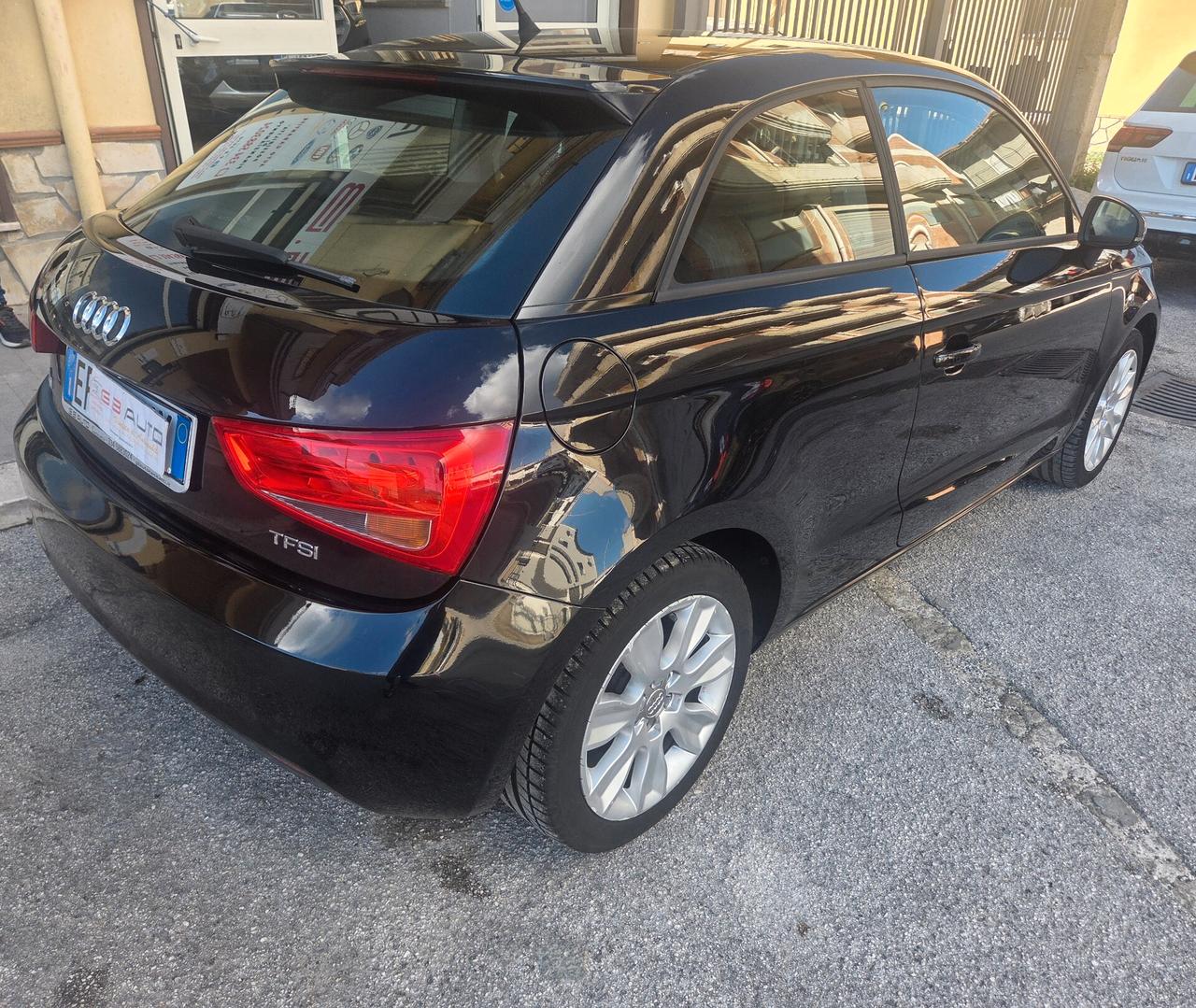 AUDI A1 1.2 BENZINA 86 CV KM 160000 CERTIFICATI