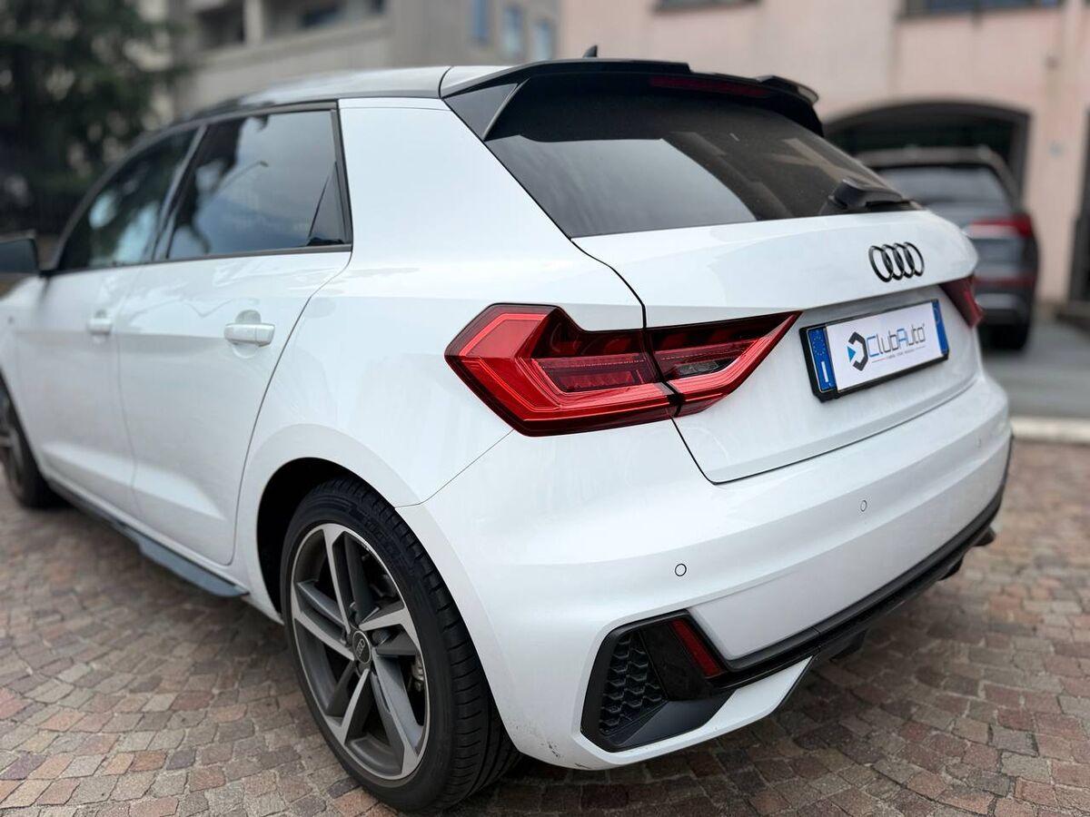 Audi A1 30 1.0 tfsi S line edition 116cv