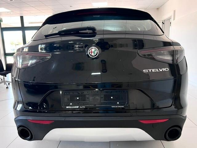Alfa Romeo Stelvio 2.2 Turbodiesel 160 CV AT8 RWD Super