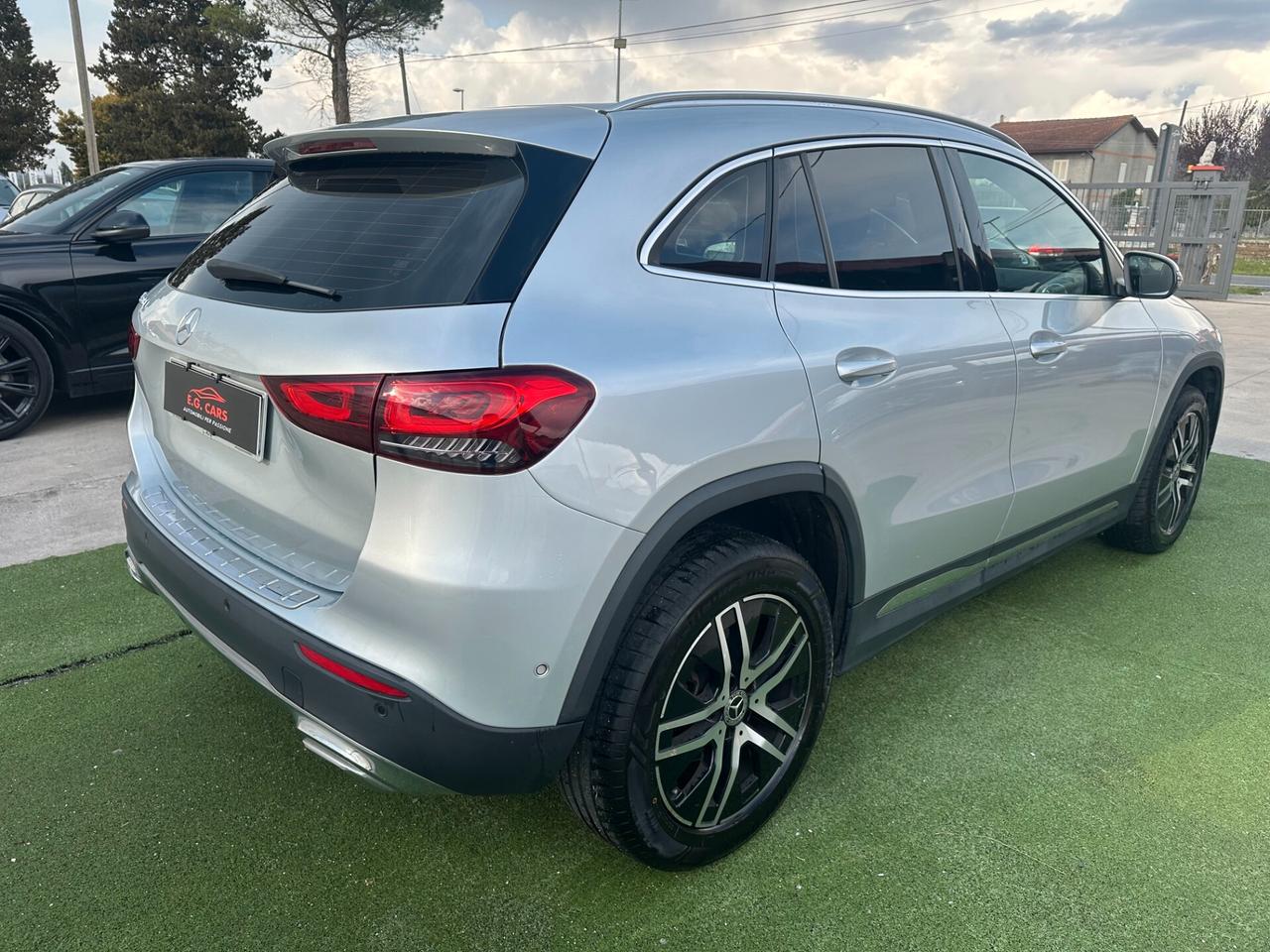 Mercedes-Benz GLA 180 SPORT PLUS*AUT*LED*NAVI*KAMERA*BLUETOOTH*