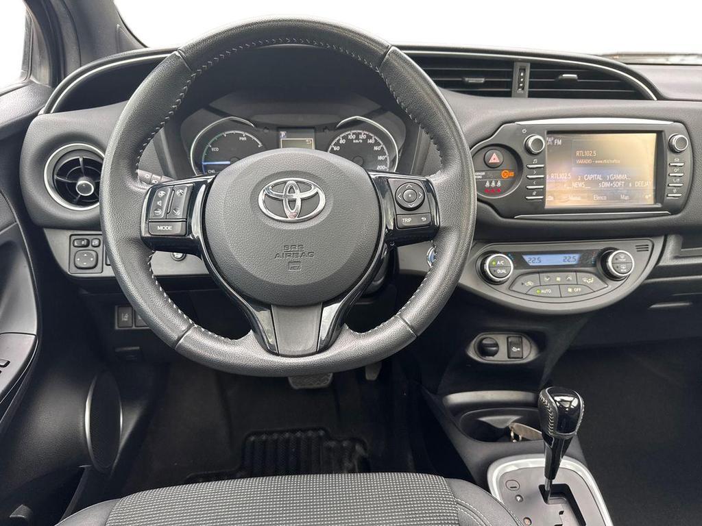 Toyota Yaris 1.5 hybrid Style 5p