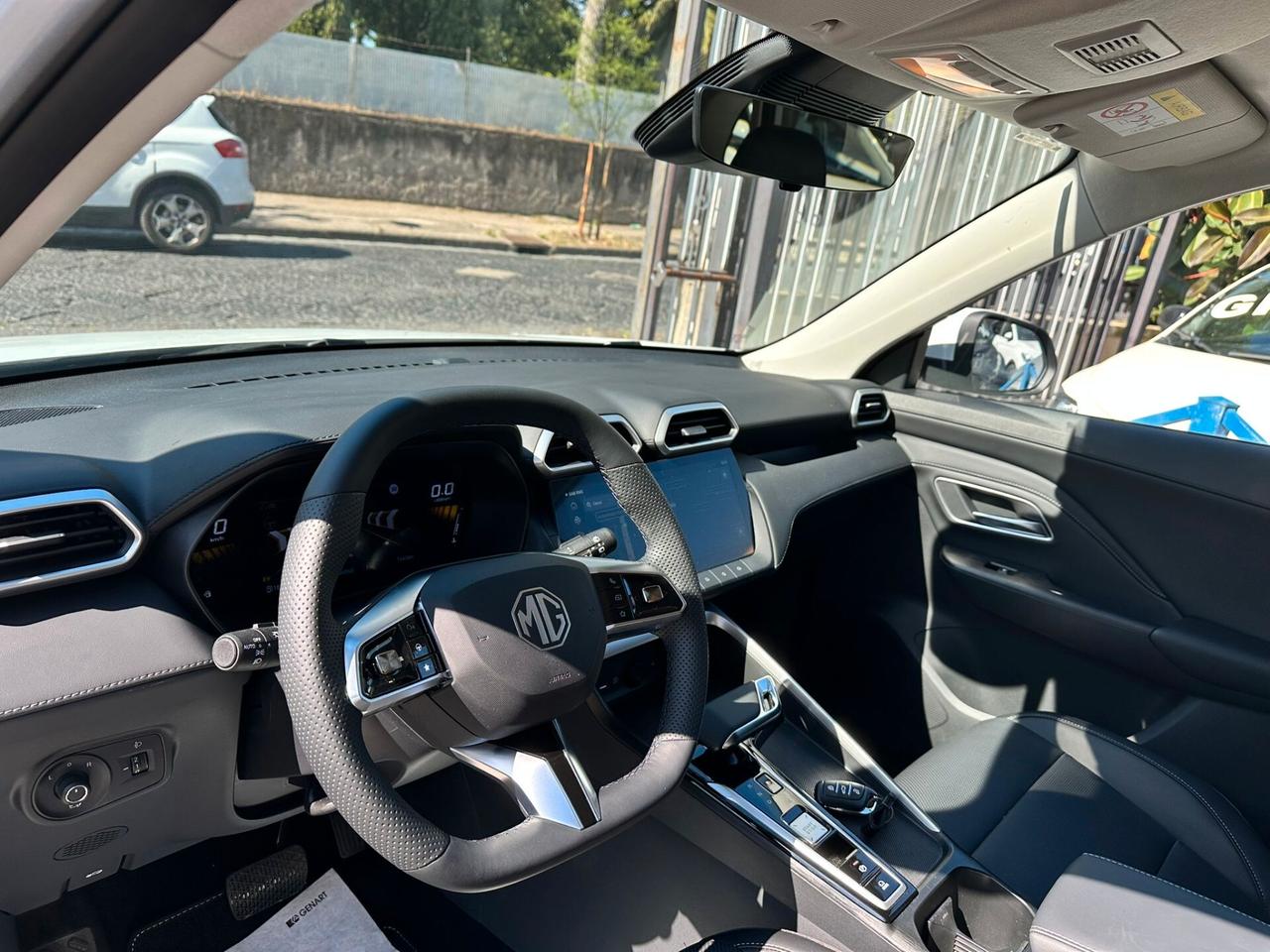 Mg ZS Hybrid+ Luxury