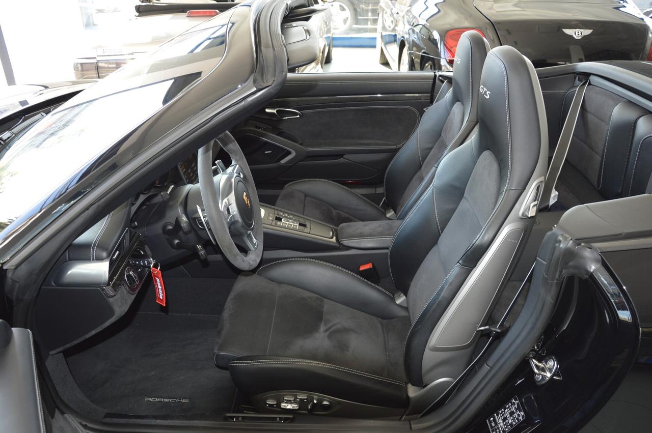 Porsche 911 3.8 Carrera GTS Cabriolet