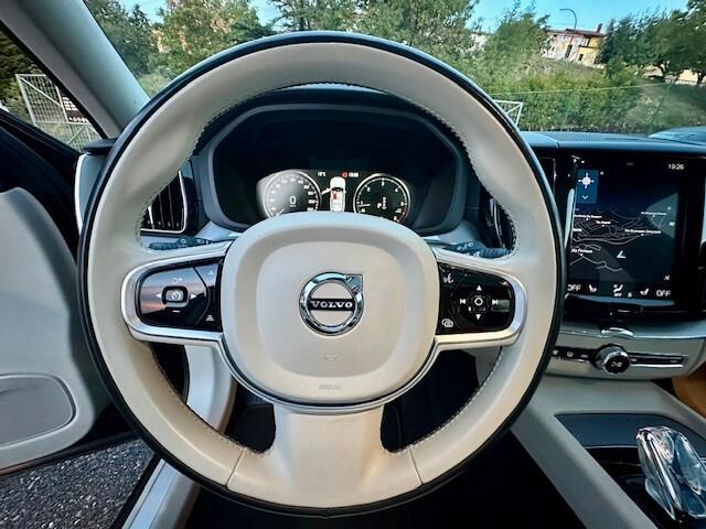 Volvo XC60 2.0 b4 Inscription AWD auto my20 -TETTO-