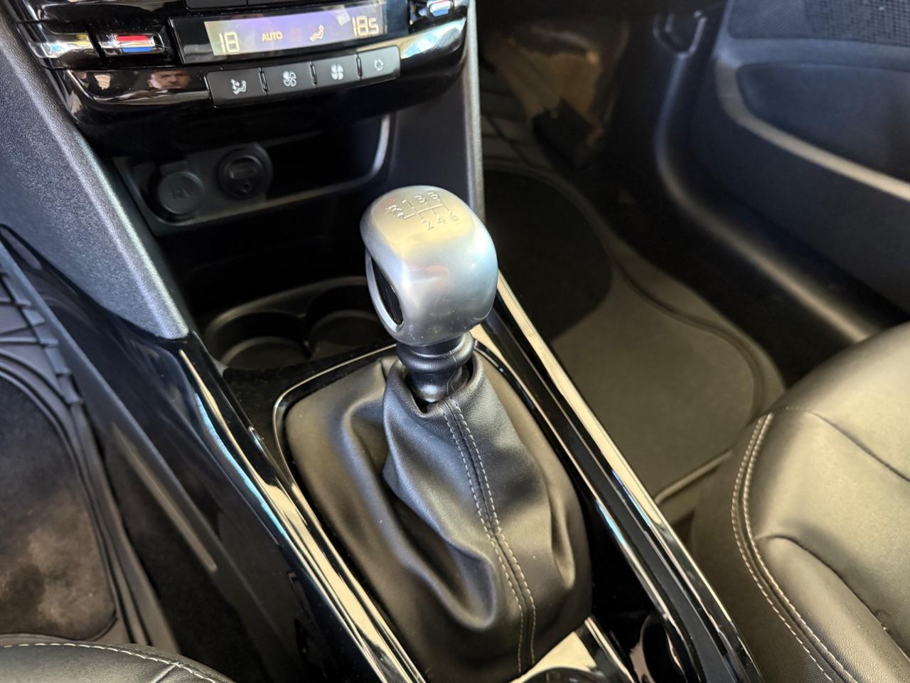 Peugeot 2008 BlueHDi 120 S&S Allure