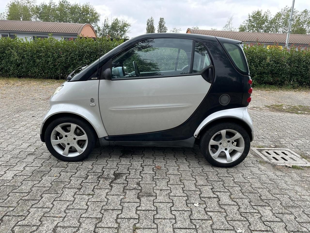 Smart ForTwo 700 coupé pulse (45 kW)