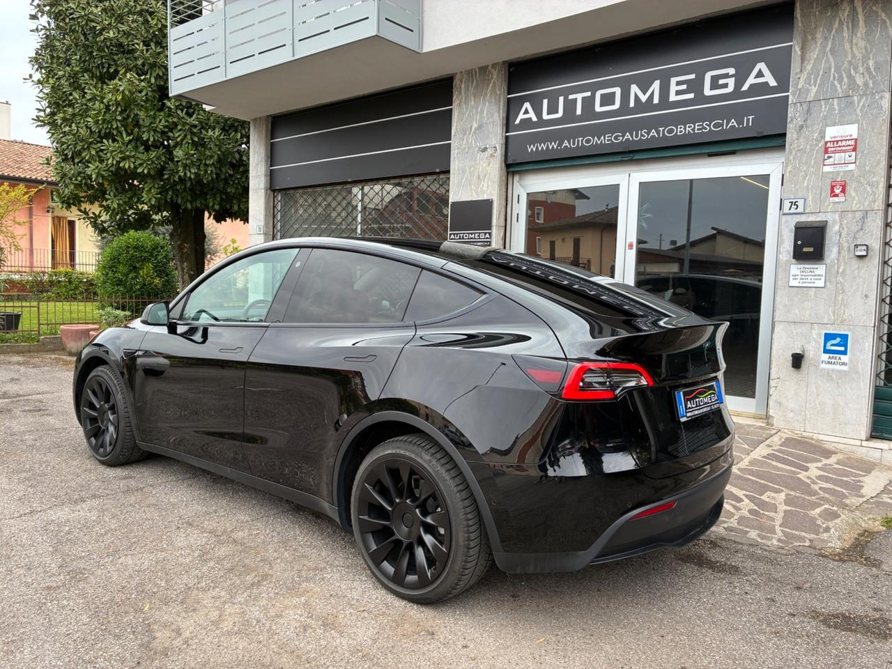 Tesla Model Y Long Range Dual Motor 4WD