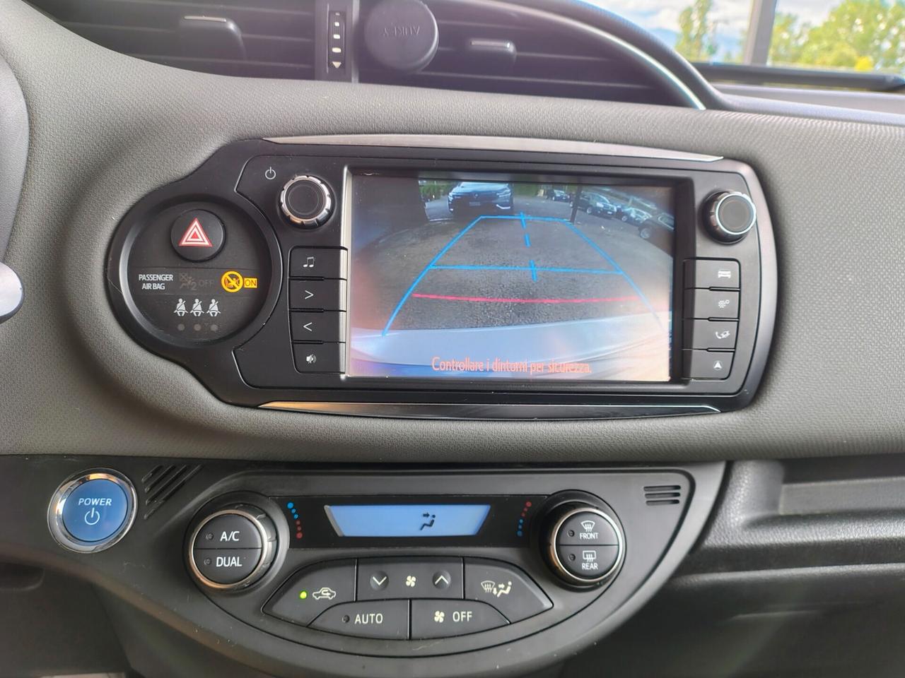 Toyota Yaris 1.5 Hybrid 5 porte Lounge