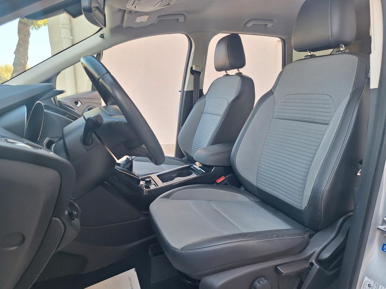 Ford Kuga 1.5 TDCI 120 CV NAVI GANCIO TRAINO
