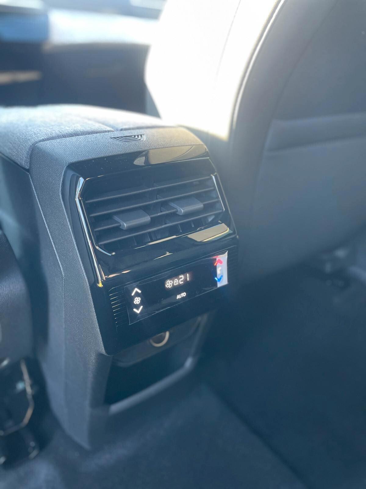 Peugeot 5008 Hybrid 145 e-DCS6 Allure