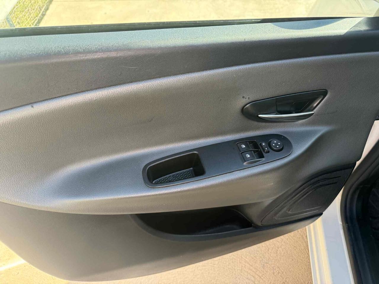 Lancia Ypsilon 1.2 GPL Ecochic Gold 94000KM 2013