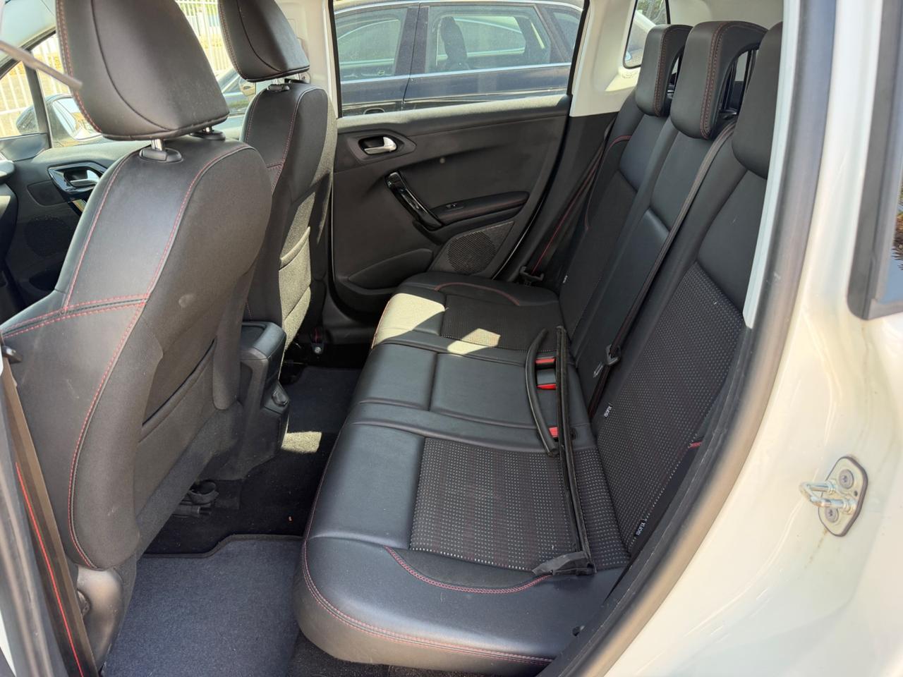 Peugeot 2008 BlueHDi 100 GT Line