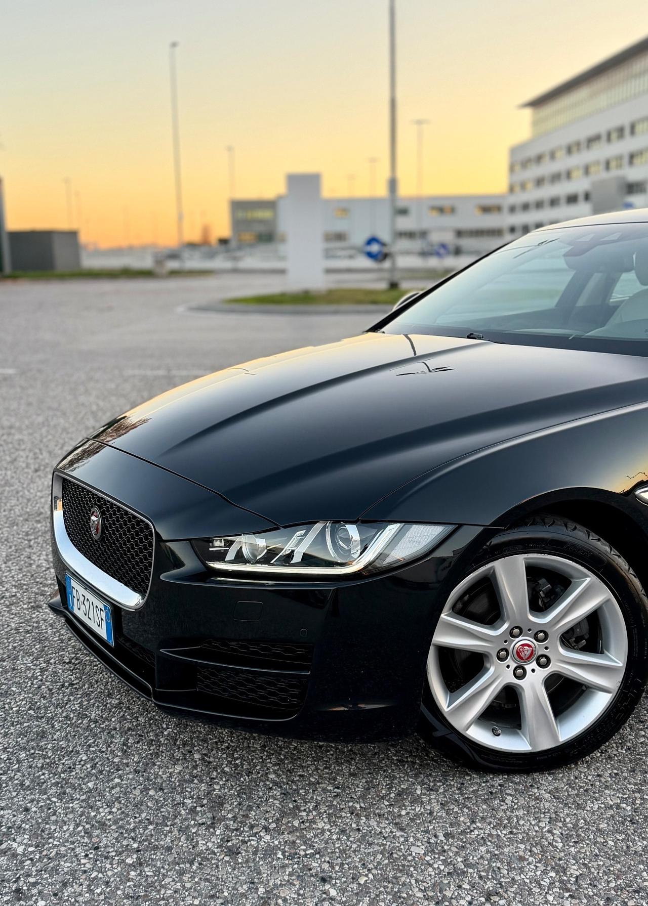 Jaguar XE 2.0 D Turbo aut. Prestige