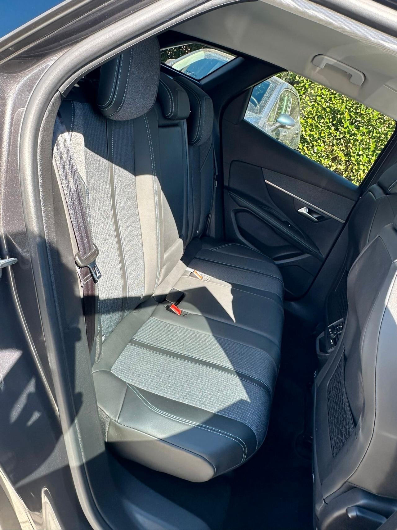 Peugeot 3008 BlueHDi 1.5 130CV Allure FULL OPTIONAL